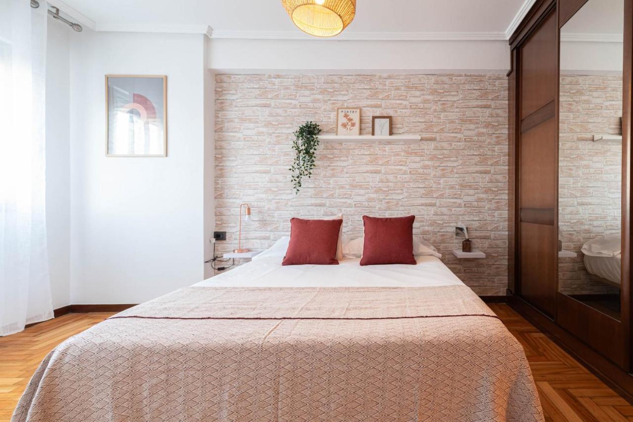 Apartamento Amplia Vivienda Con Garaje Vigo Exterior foto