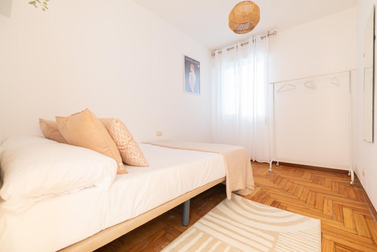 Apartamento Amplia Vivienda Con Garaje Vigo Exterior foto